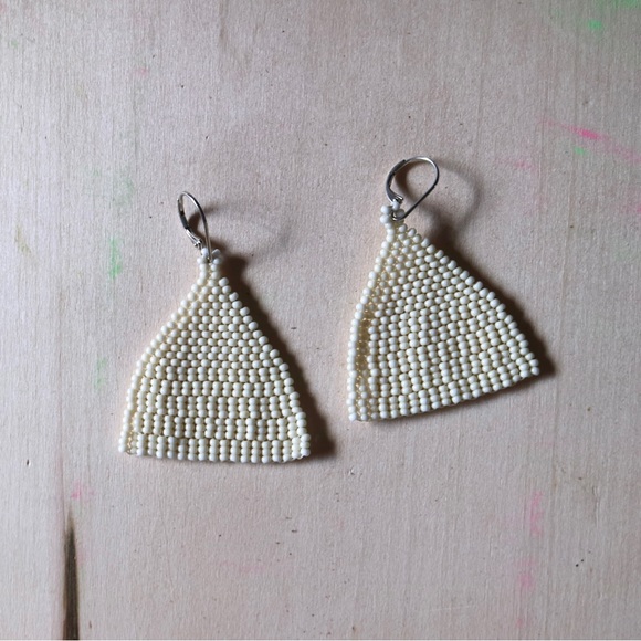 HANDMADE GLASS EARRINGS | Beehive Small Batch Handwoven Seed Bead Earrings Mono - Picture 4 of 7